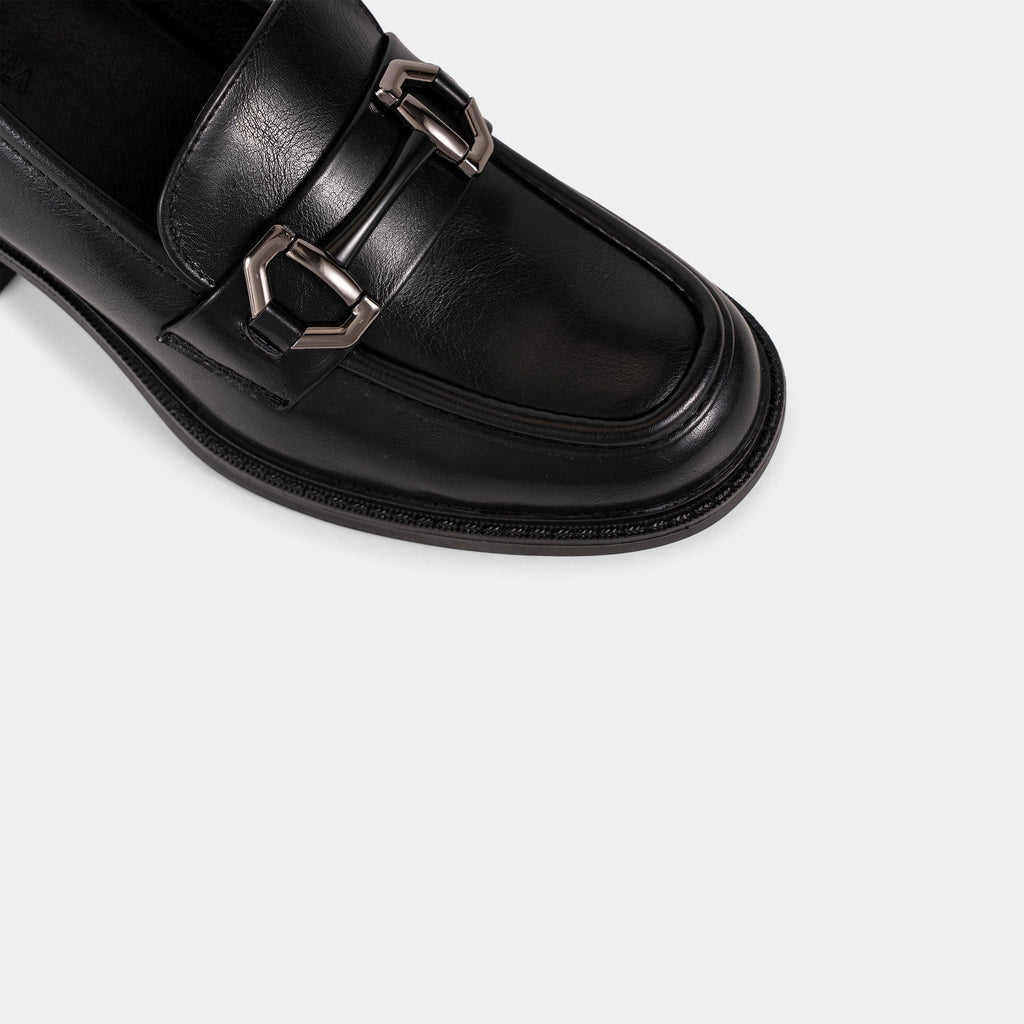 Mocassins à Talon Carré avec Boucle Métallique