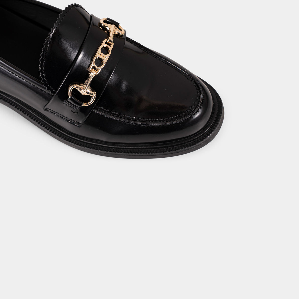 Mocassins en PU avec Chaîne Dorée
