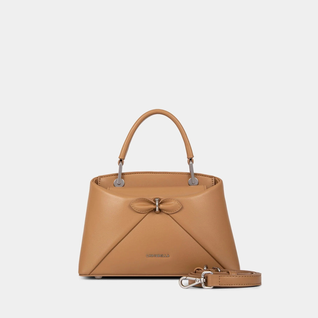 Sac à main avec nœud élégant et coffret cadeau fleuri