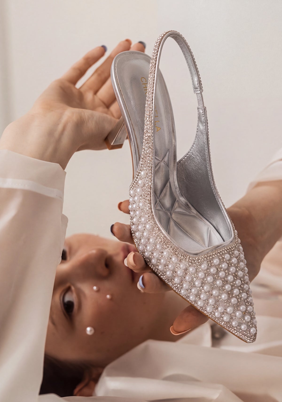 Escarpins Slingback à Bout Pointu avec Perles et Cristaux