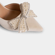 White Textured-Finish Pointed-Toe D’Orsay Pumps with Pearl and Crystal-Embellished Bow