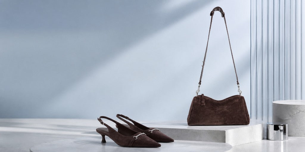 Bags & shoes, in step.